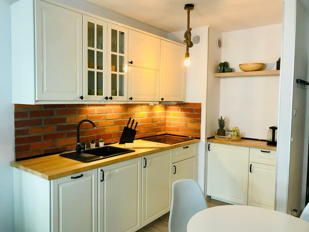 Pineapple Apartment Колобжег Экстерьер фото